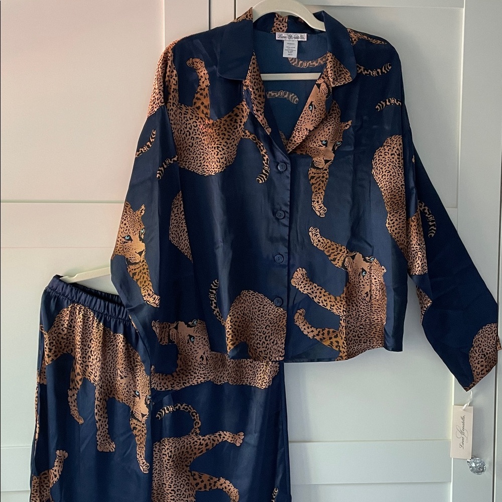 New! Linea Donatella Luxe Satin Pajama Set 🐆 - Picture 1 of 12